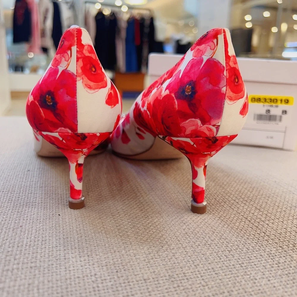 Manolo Blahnik New Size38 - Picture 3 of 5